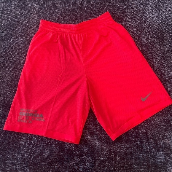 Men’s Georgia Nike College Dri-Fit shorts - Picture 1 of 5